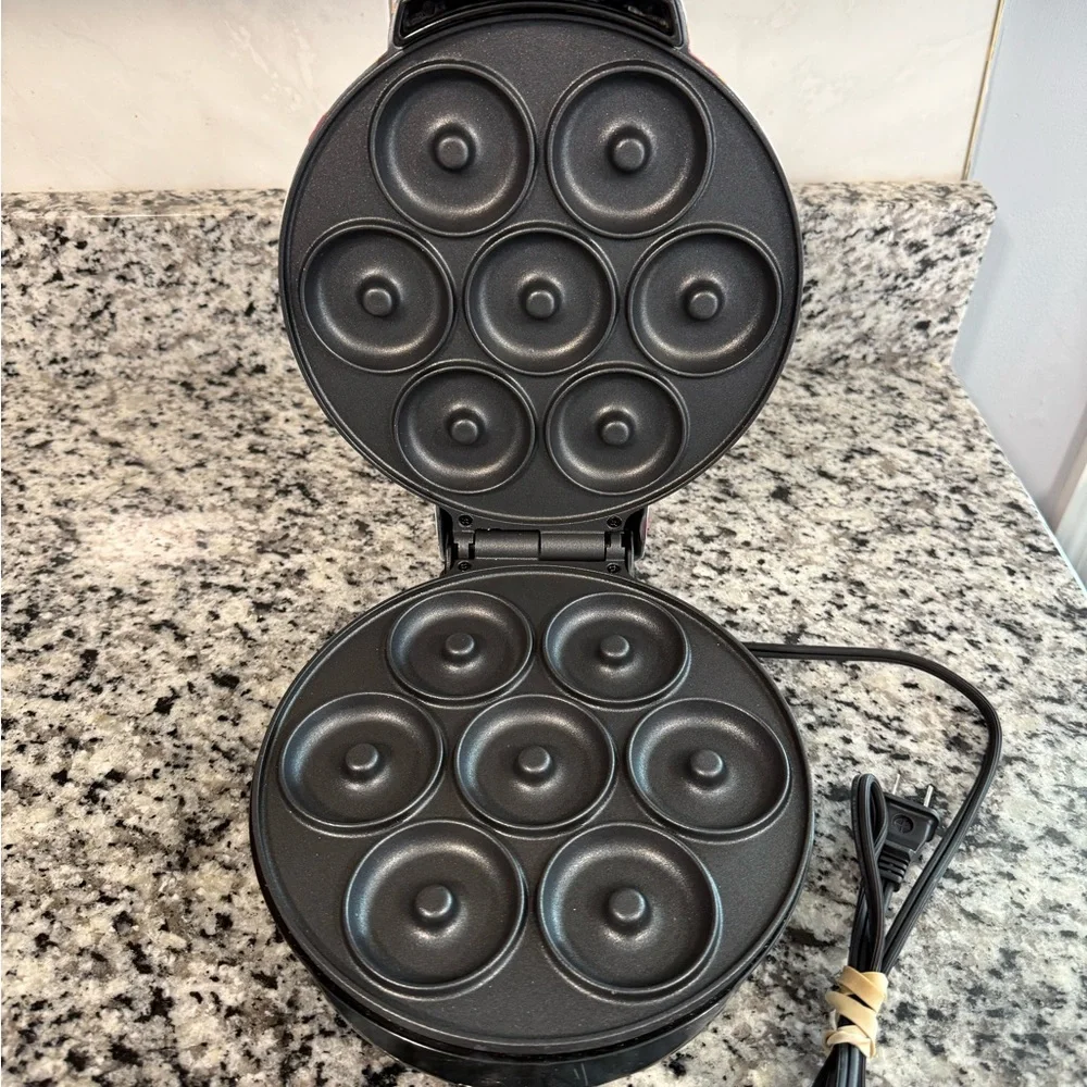 Dash Mini Donut Maker - Picture 2 of 2
